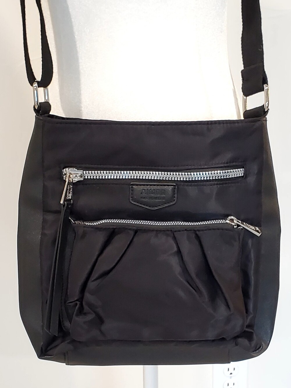 Aimee Kestenberg Well Appointed All Weather Nylon Crossbody Bag, Black, NWOT - Picture 5 of 13